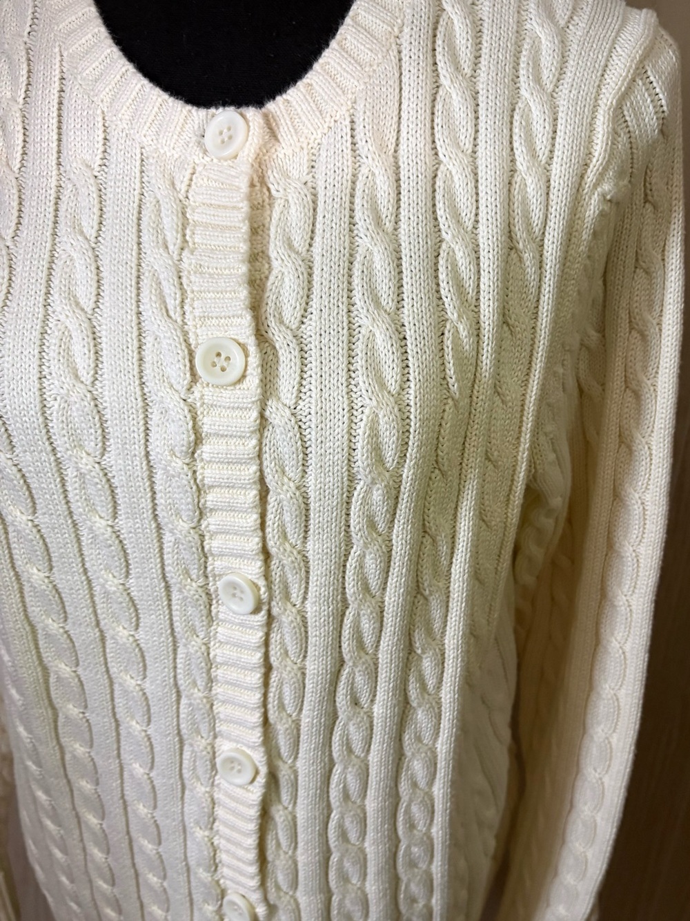 Lands’ End White Cable Knit Button-Front Cardigan Sweater L 12-14 - Picture 2 of 8